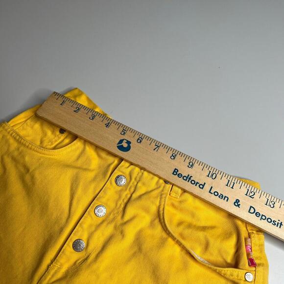 Vintage Gitano High-Waisted Yellow Denim Shorts Button Fly Size 25 - Picture 3 of 7